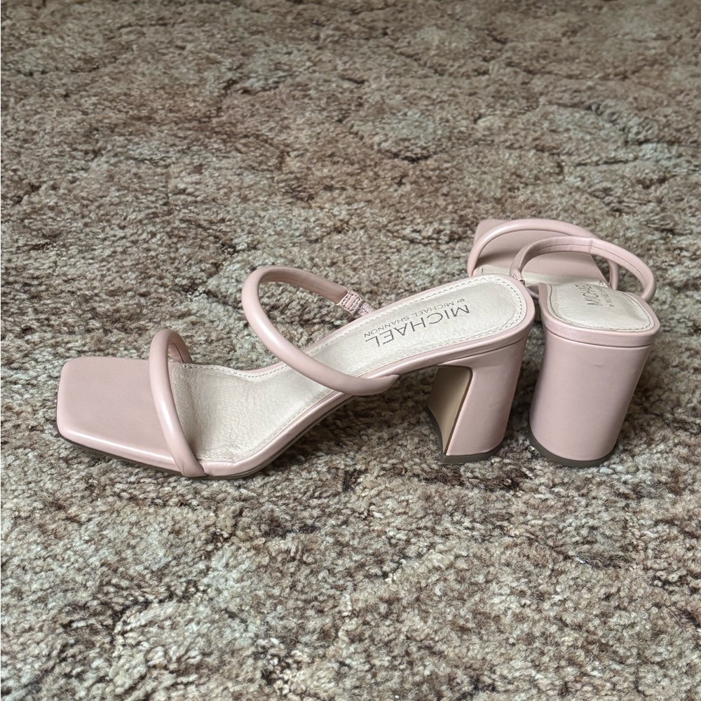 Michael Shannon Women's Tan Small Heel Sandals